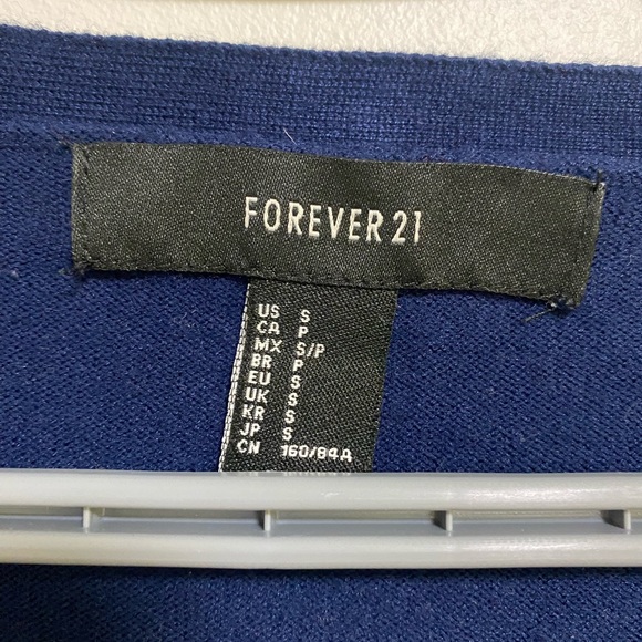 Cardigan - Picture 2 of 2